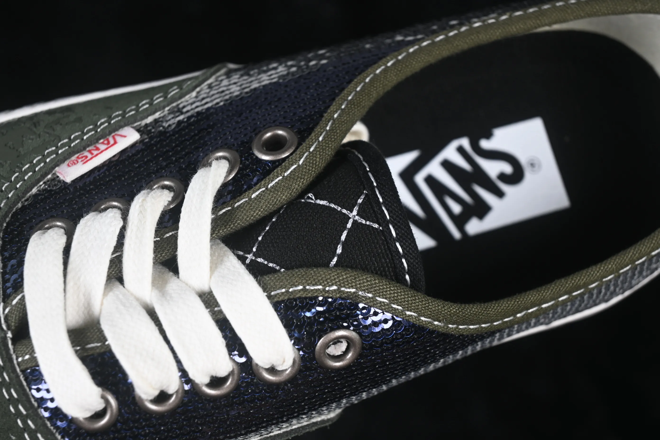 All categories Vans Vans series Vans Low Vans low-top Vans Authentic 44 Vans high-end branch low-top casual skateboard shoes VN000DB824O